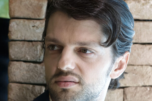 Alexandros Piechowiak on Love Me