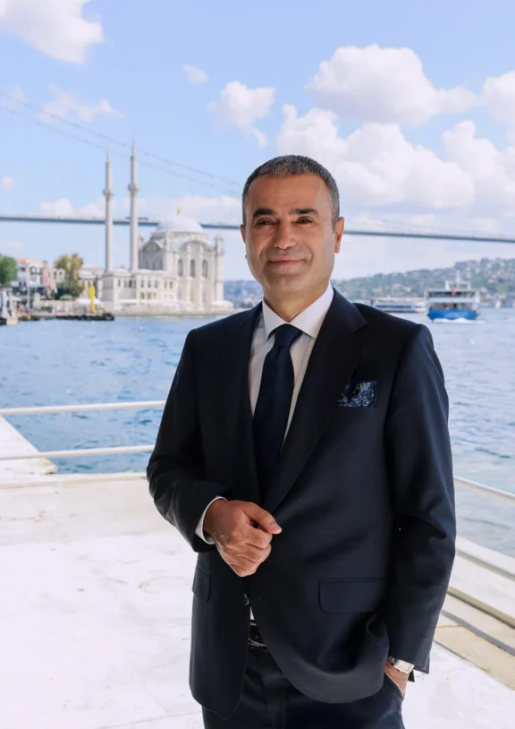 Uzak Şehir Yılın Dizisi seçildi