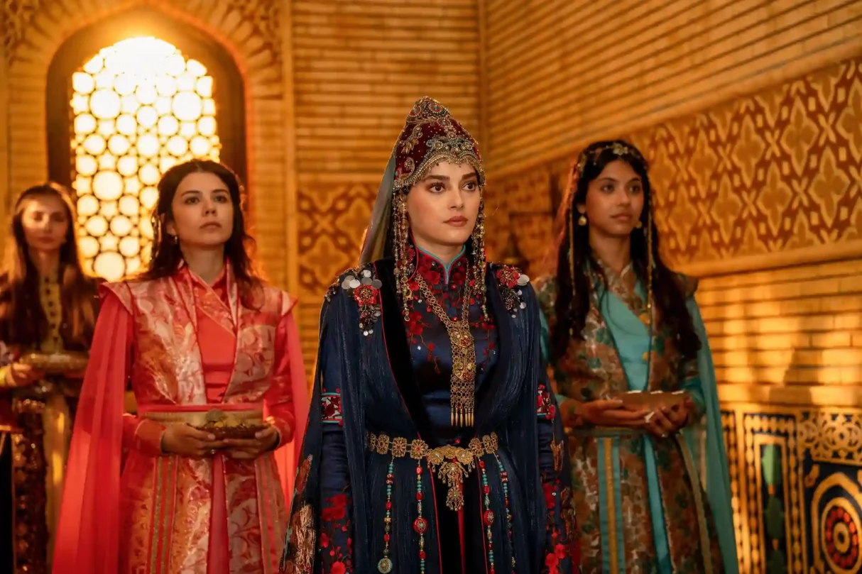 An image from Aşk ve Taht's new trailer