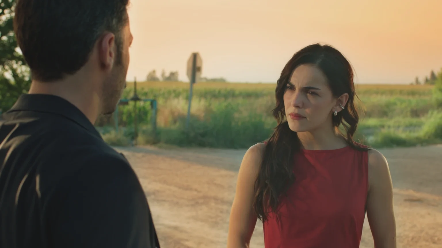 ‘Villa Coral’ Releases New Trailer