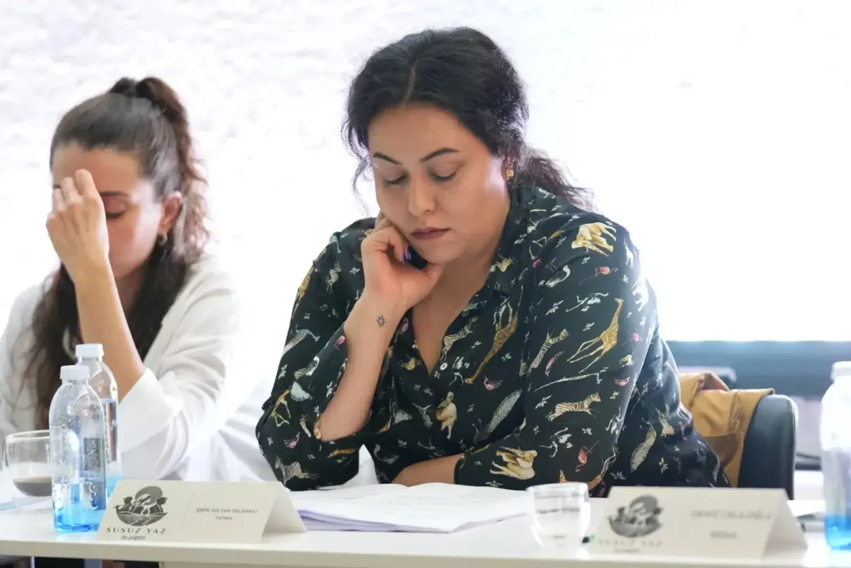 'Susuz Yaz' Cast Comes Together for First Table Read