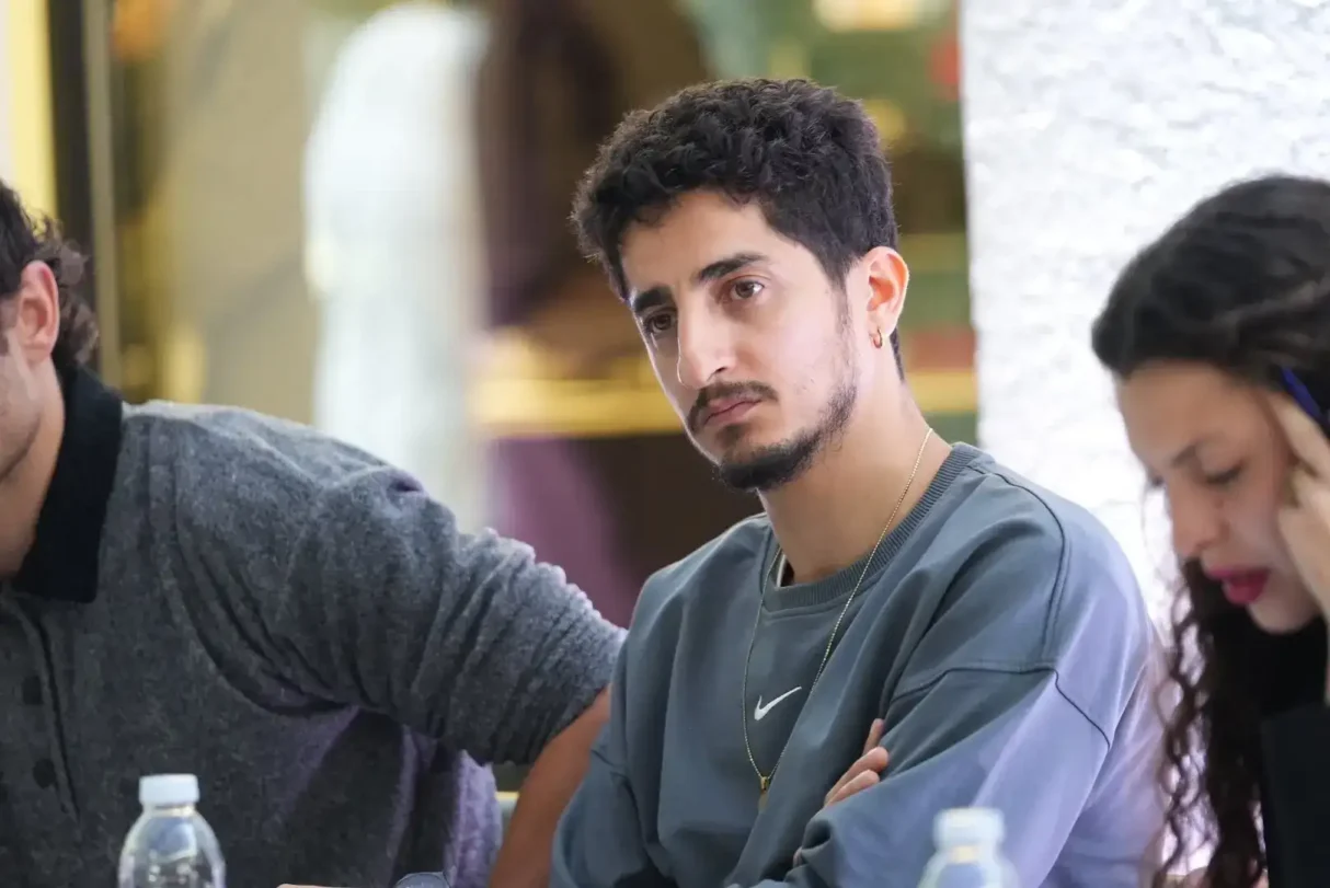 'Susuz Yaz' Dizisinin Oyuncu Kadrosu Okuma Provasında Bir Araya Geldi