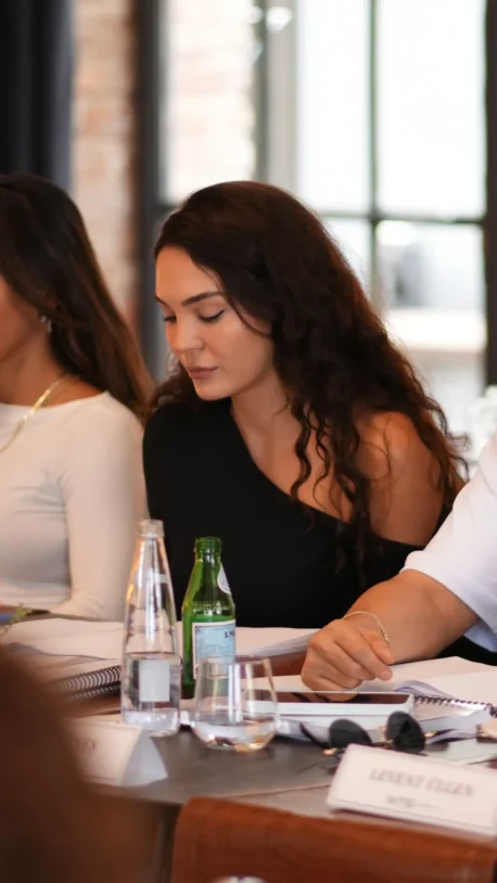 'Adana Ayazı' Cast Meets for Table Read Ahead of NOW Premiere