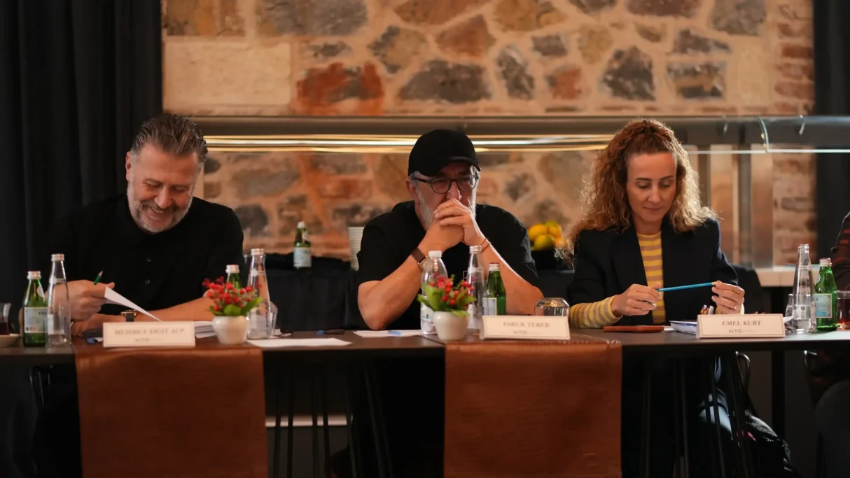 'Adana Ayazı' Cast Meets for Table Read Ahead of NOW Premiere