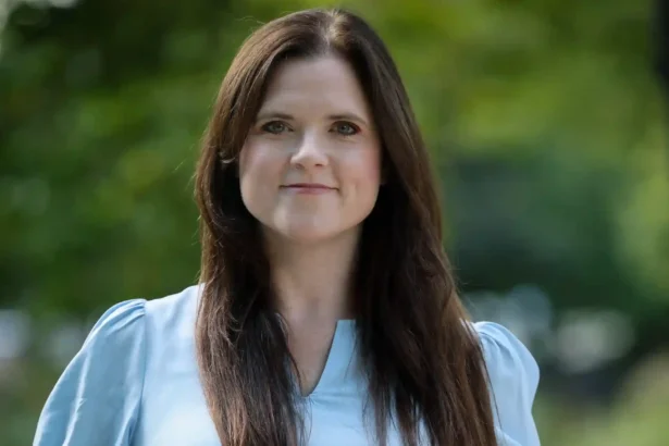 BiggerStage Appoints Former Paramount Global Executive Leda Connaughton-Deeny as CFO