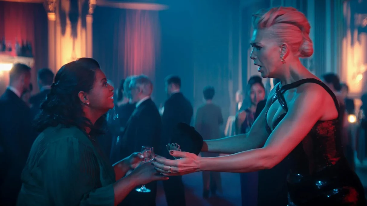 'Ride or Die': Birlikte Kitap Kulübü Yaptığın Kadın Bir Suikastçıysa?